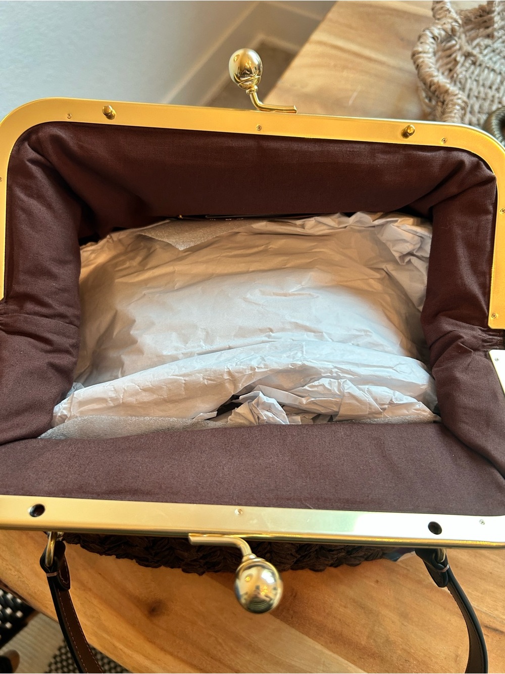 NWT Coach Kisslock Frame Bag 27 Brass Maple Raffia - Picture 5 of 9